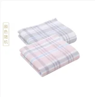 (Кол-во в коробке 100 шт)  Двустороннее полотенце без скрутки с клетчатой печатью в двойной упаковке